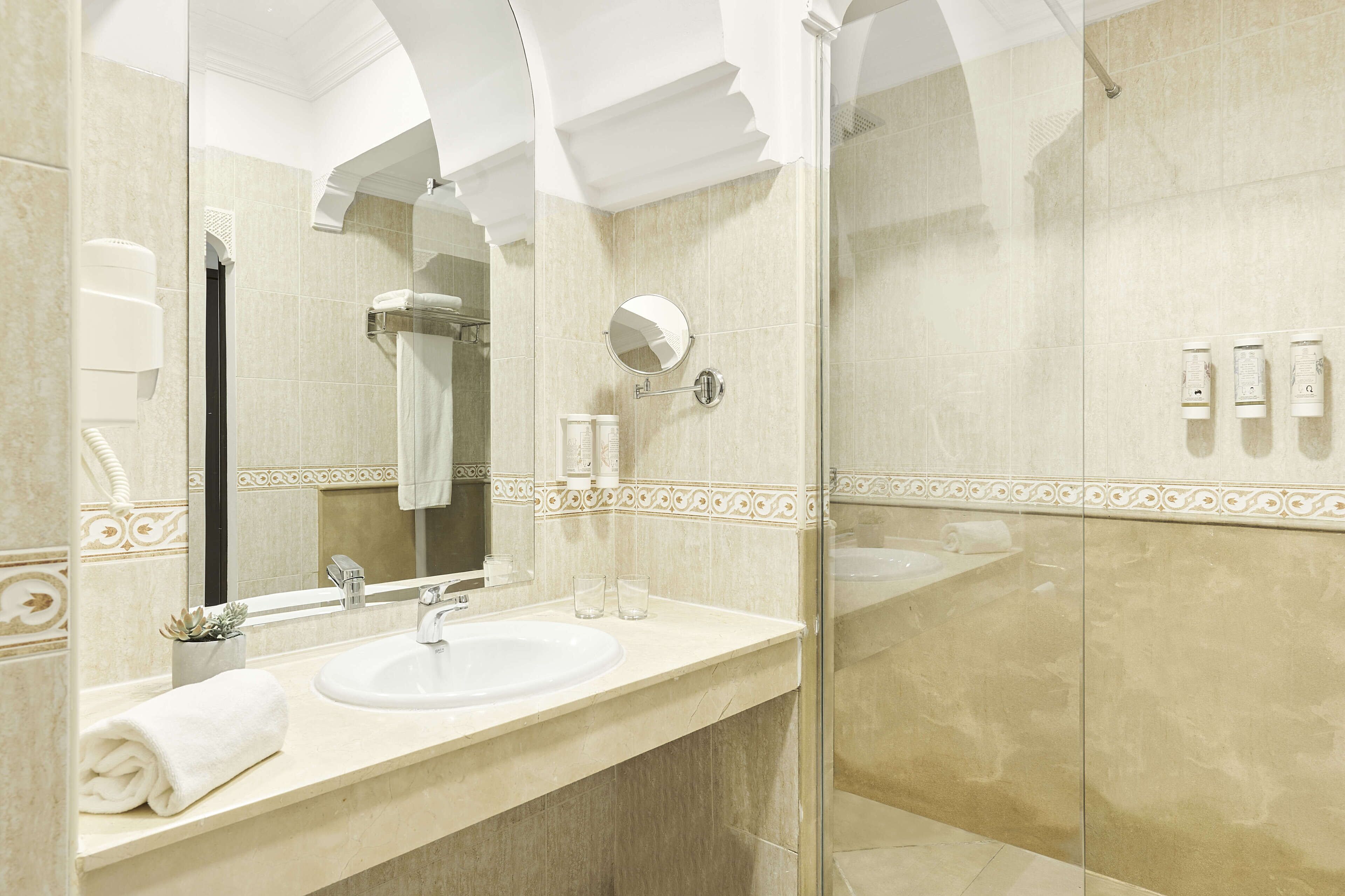 shower, rainfall showerhead, eco-friendly toiletries, hair dryer