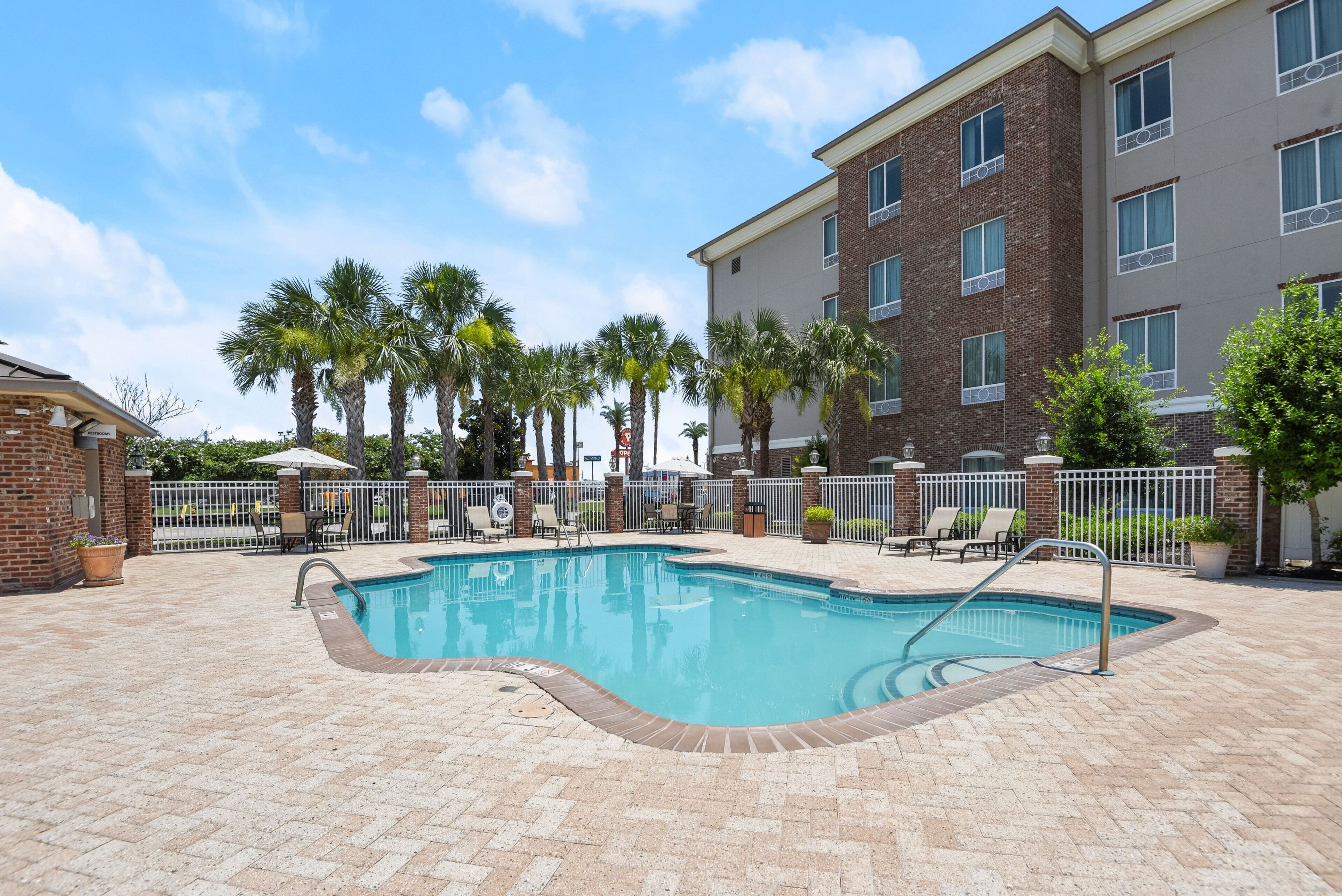 Alberca al aire libre 