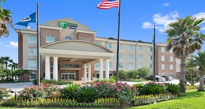 Holiday Inn Express & Suites Gonzales, an IHG Hotel