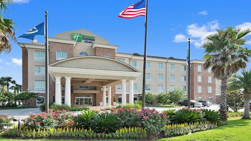 Holiday Inn Express & Suites Gonzales by IHG