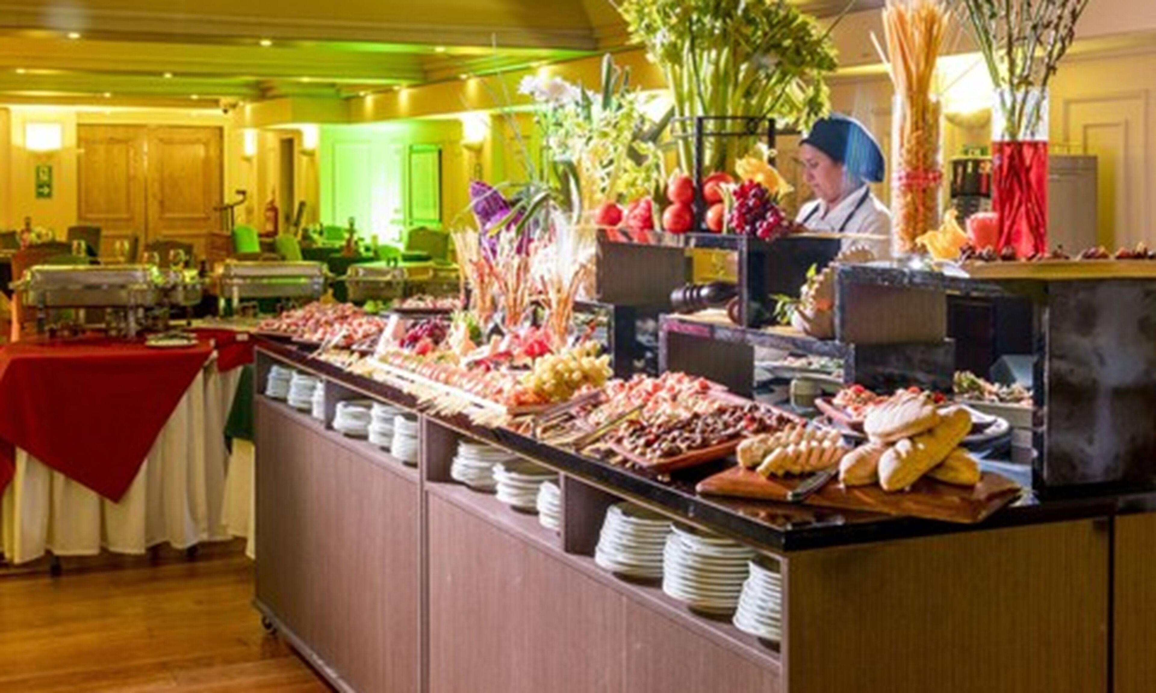 Petit déjeuner buffet (13000 CLP par personne)