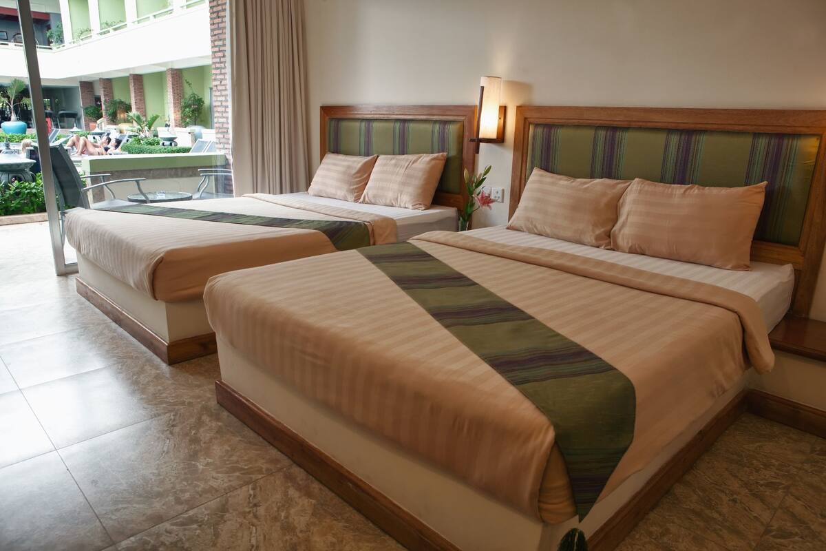 Camas com colchões pillow-top, frigobar, cofres nos quartos
