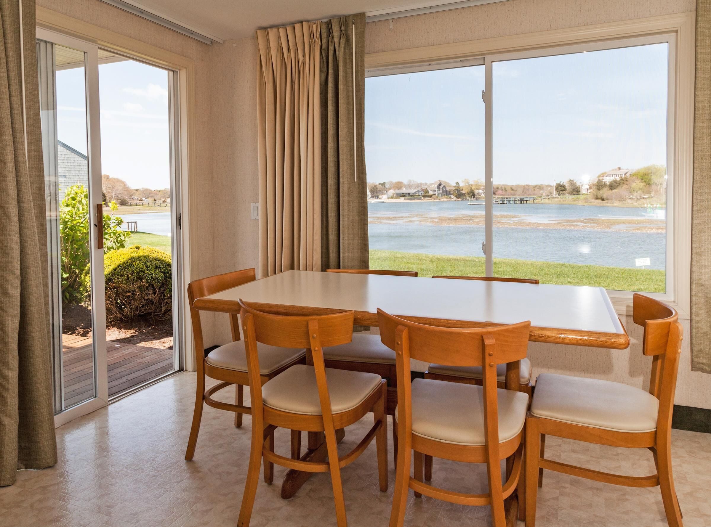 Suite, Multiple Beds (End Suite) | Private kitchenette