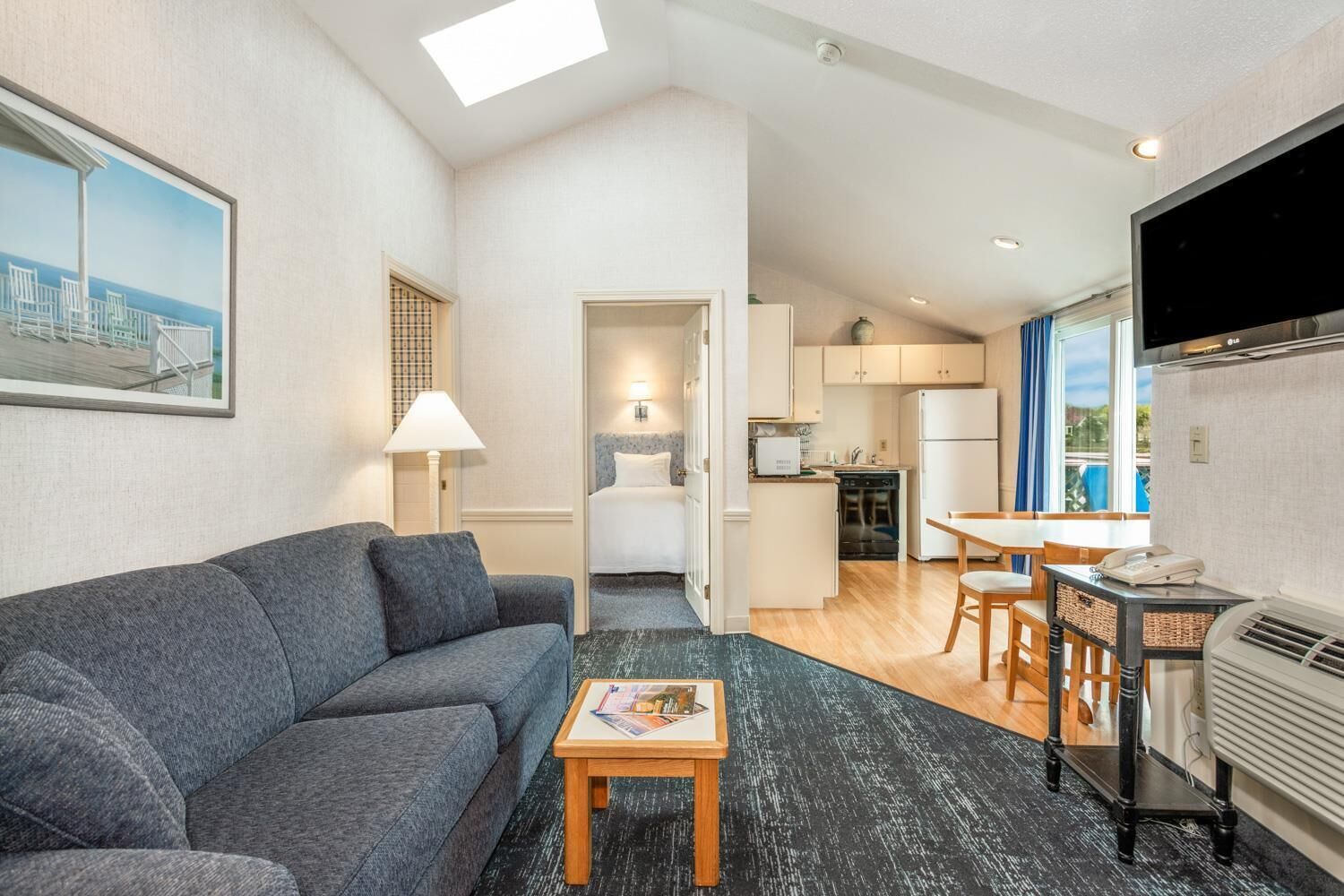 Room (Cape Codder for 6) | Dihias secara berasingan, dilengkapkan perabot secara berasingan 