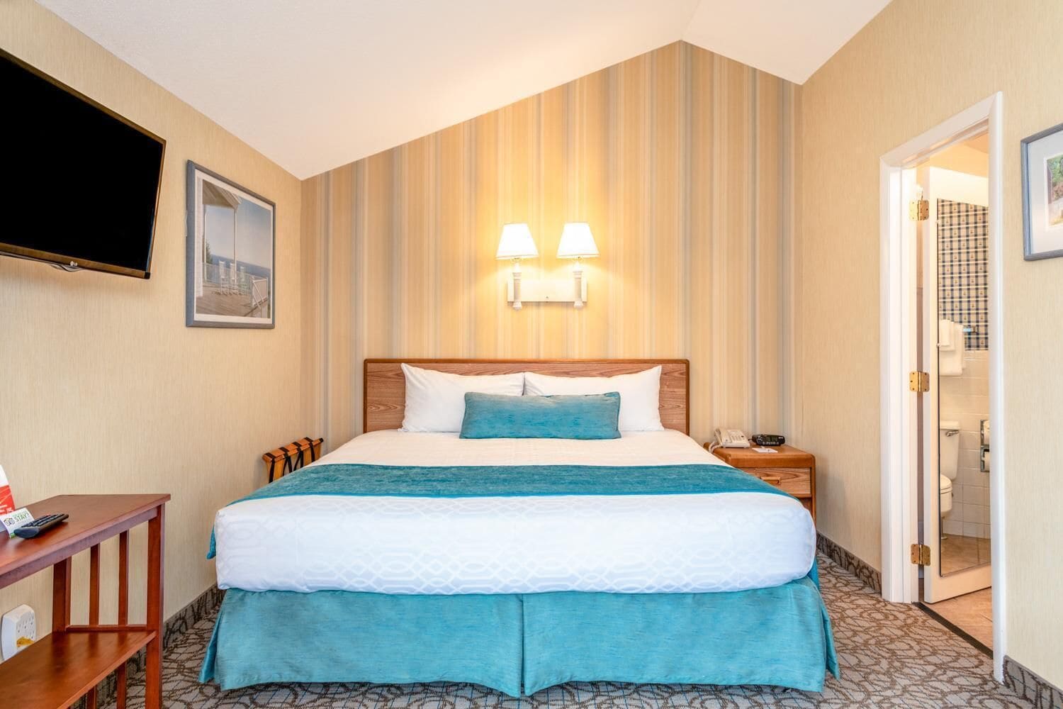 Room (Cape Codder for 2)