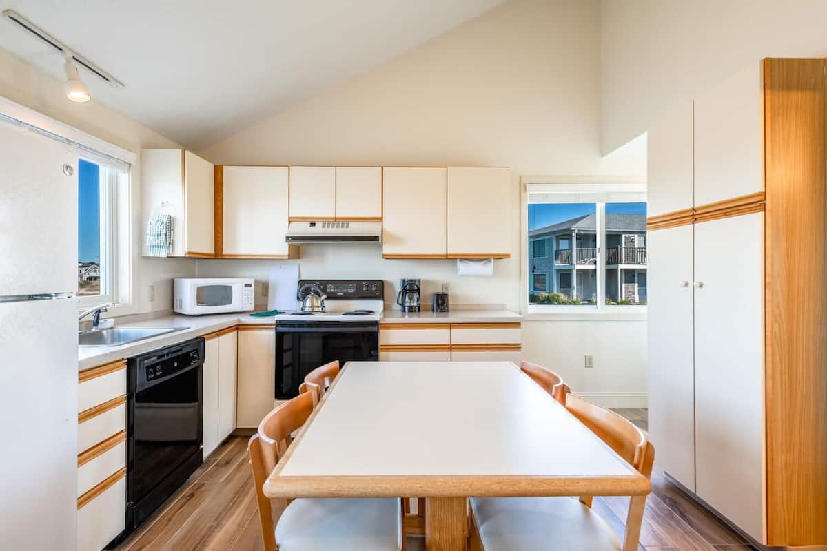 Room (Cape Codder for 4)