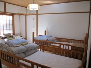 Shared Dormitory, Mixed Dorm | Free WiFi