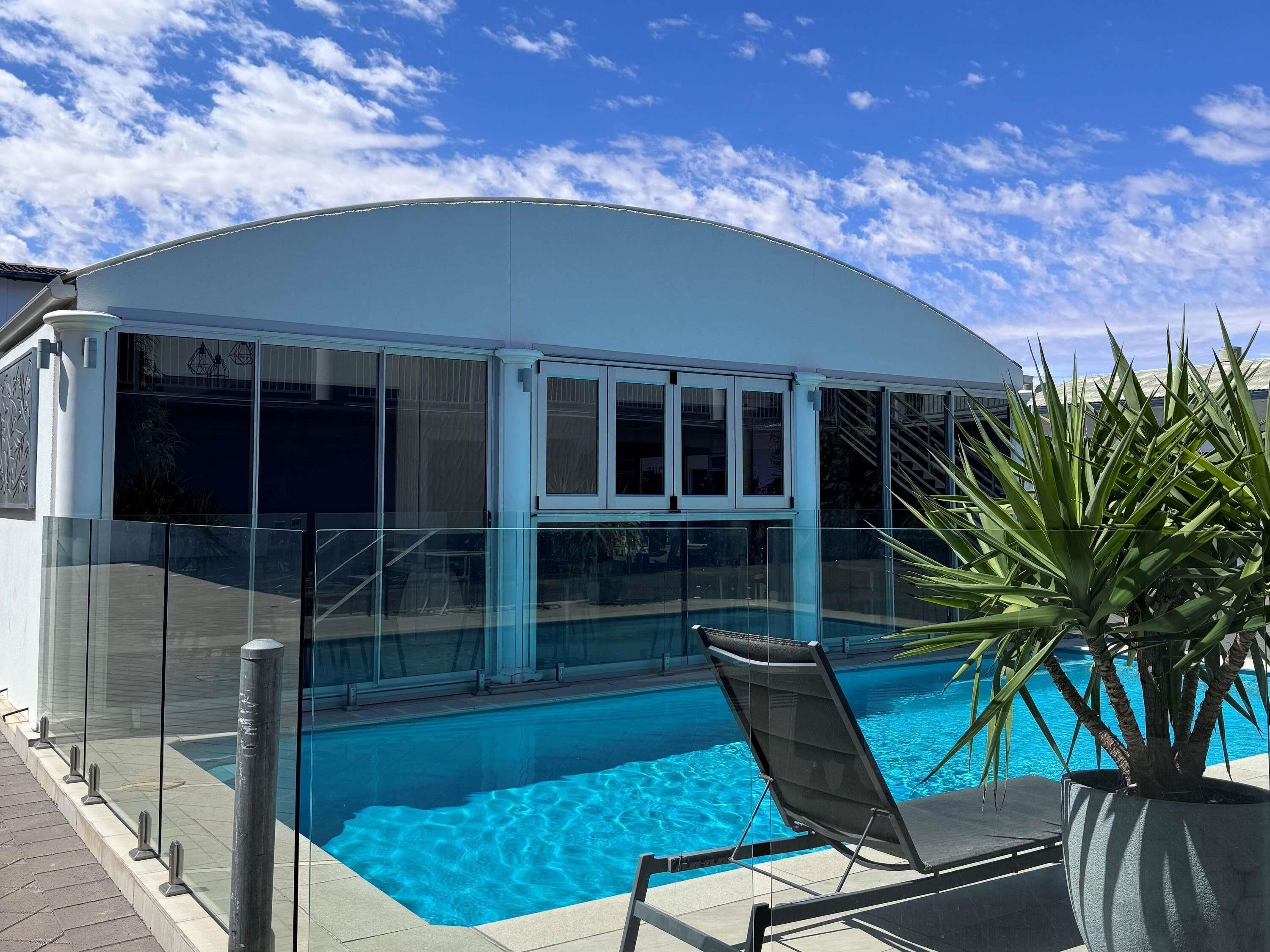Outdoor pool, pool loungers