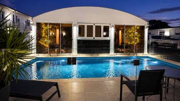 Outdoor pool, sun loungers