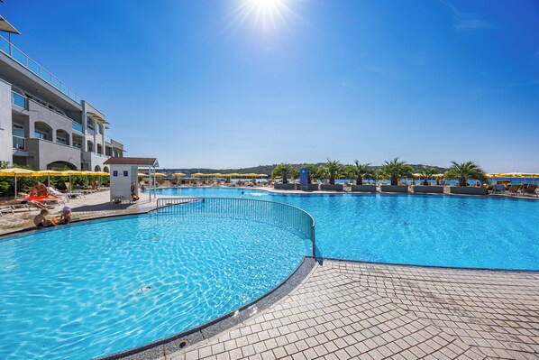 Seasonal outdoor pool