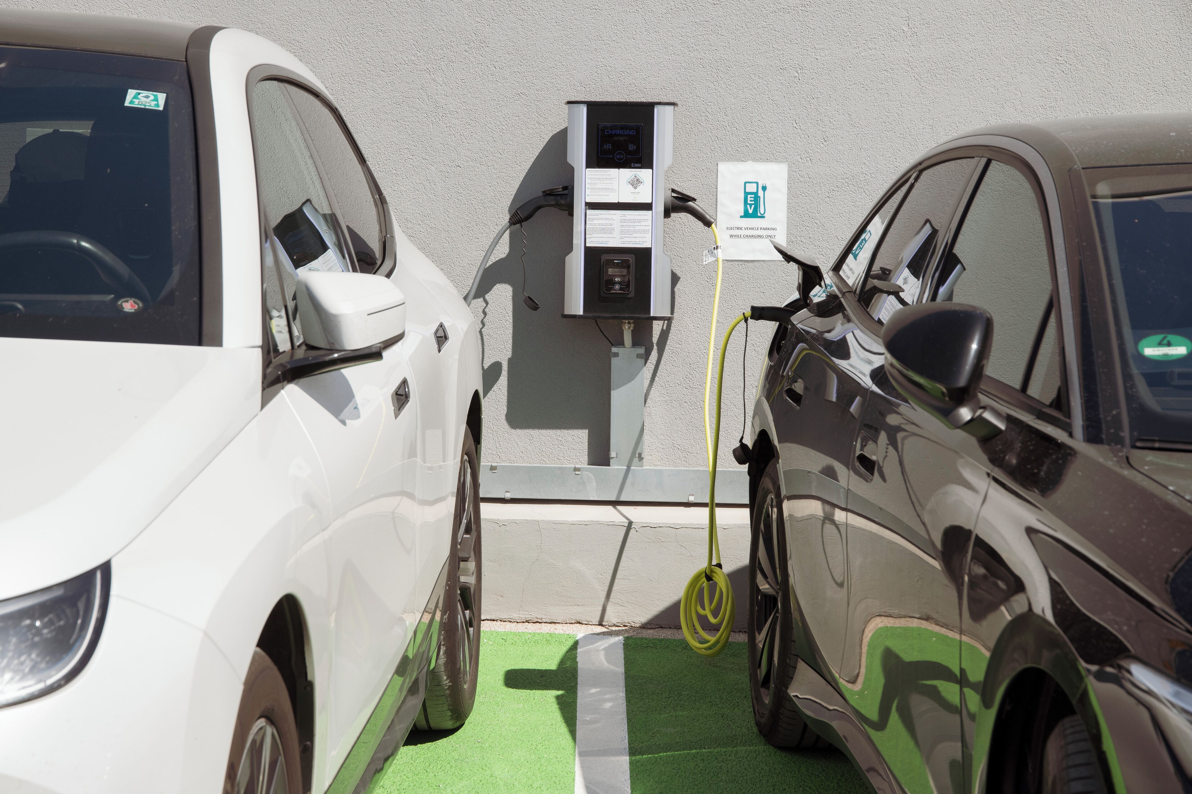 محطة لشحن السيارات الكهربائية