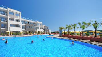 Außenpool (je nach Saison geöffnet)