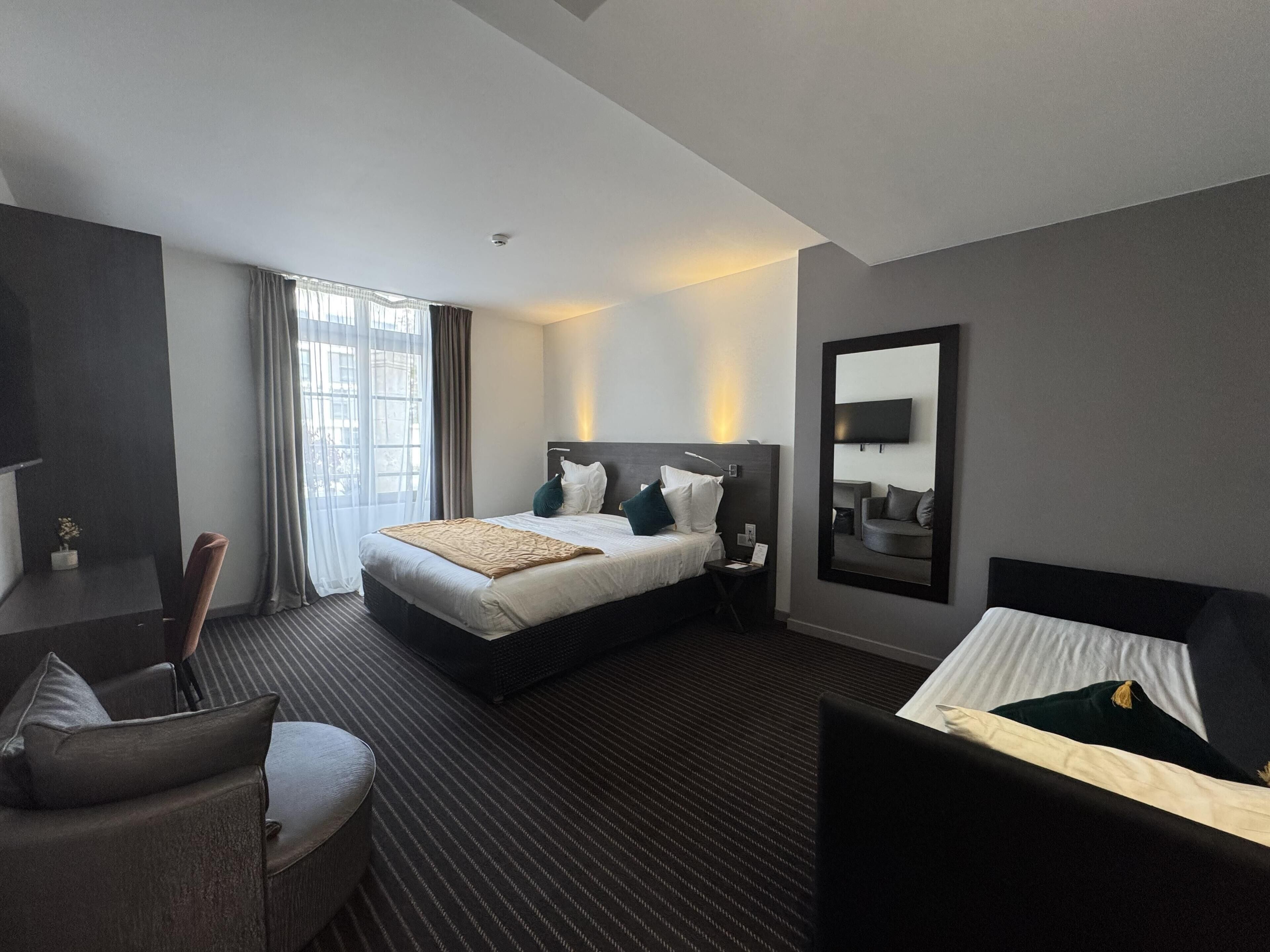 Family Room, 1 Queen Bed, Non Smoking (with Sofabed) | In-room safe, soundproofing, free WiFi, bed sheets