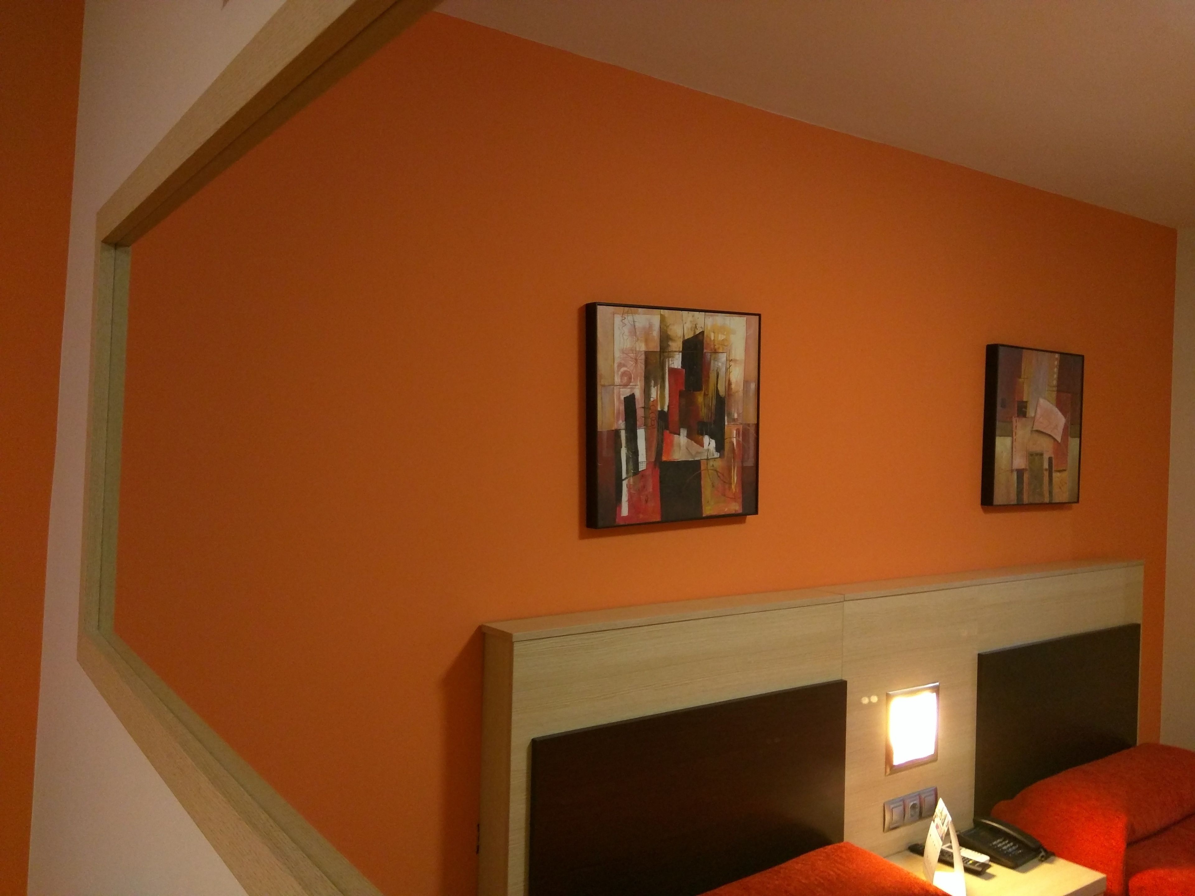 double room | living area | flat-screen tv