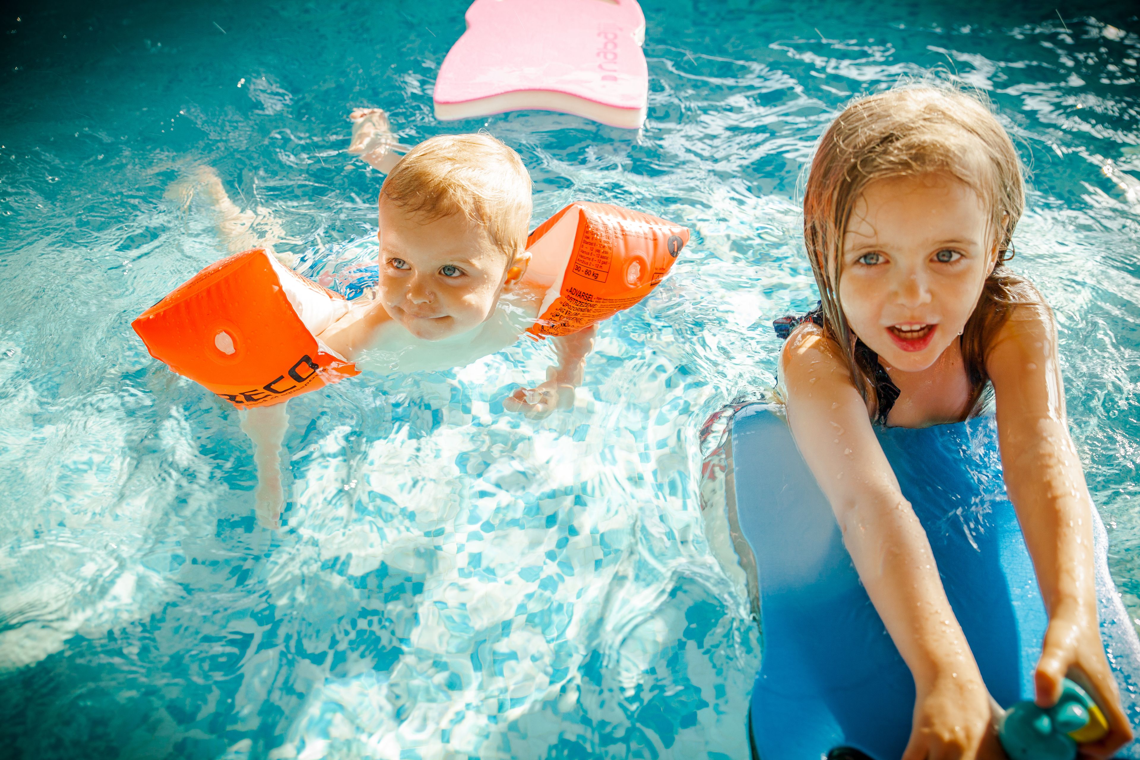 Innenpool, Liegestühle