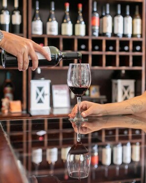 LCD TV - Delvino Boutique Hotel (Salta)