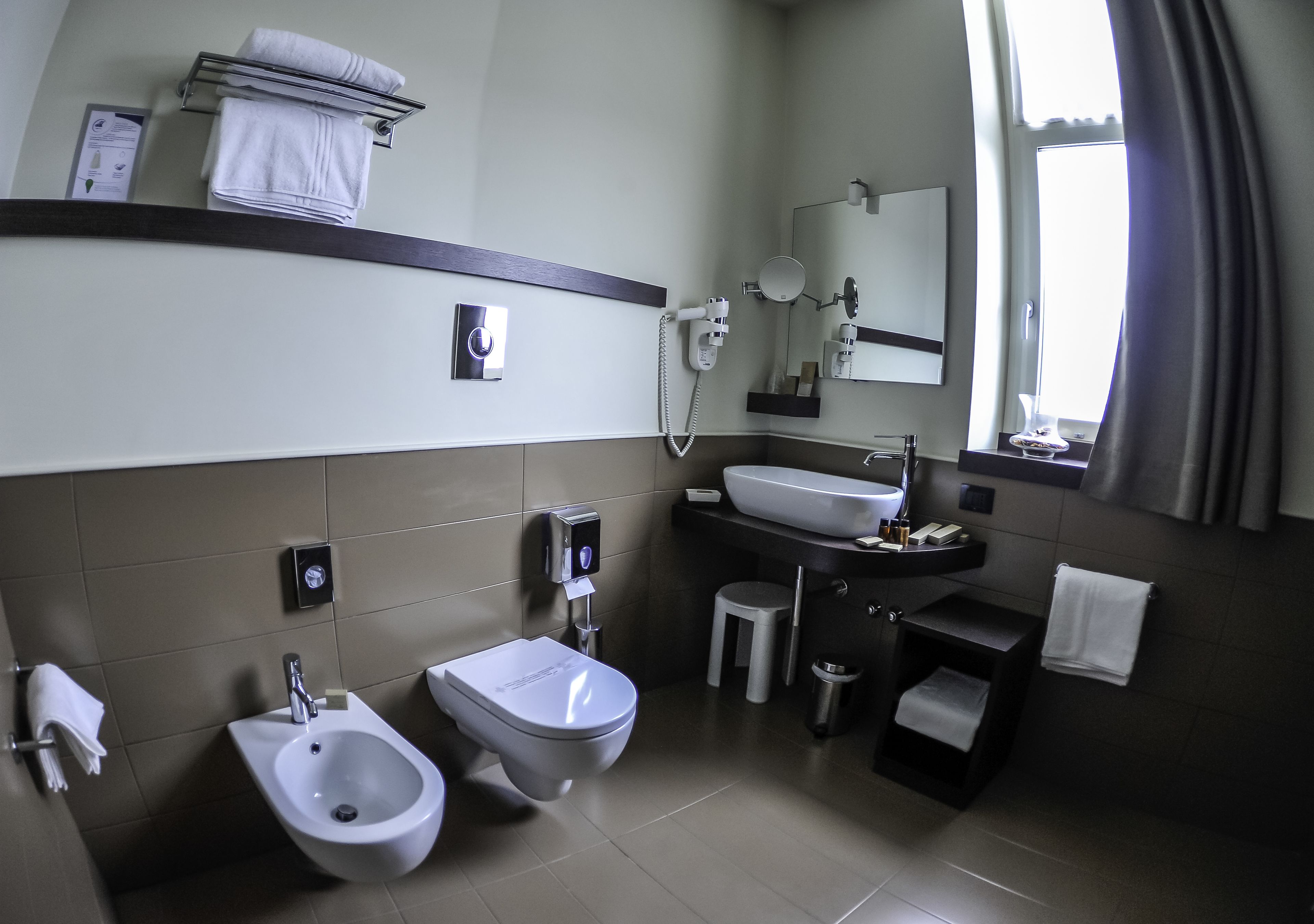 double room - top floor | bathroom | shower, free toiletries, hair dryer, slippers