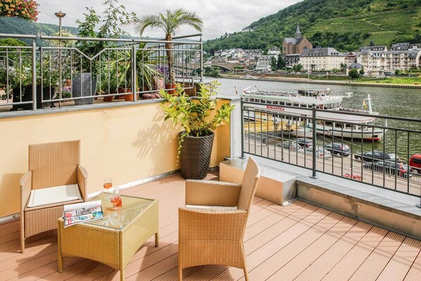 Double Room, Balcony, River View | Terrace/patio