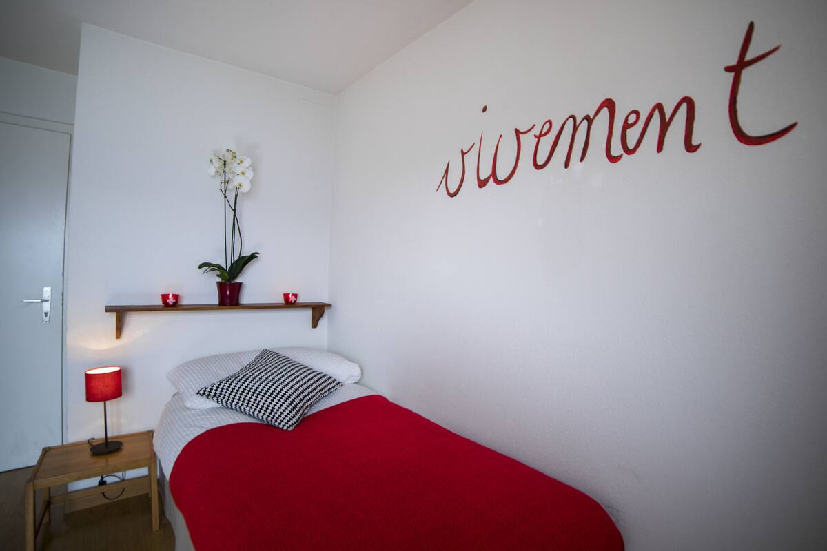 Single Room | Desk, soundproofing, free WiFi