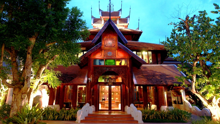The Rim Resort