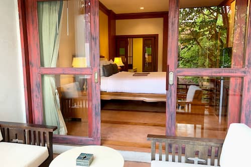 Supreme Deluxe Room with Balcony | セーフティボックス (室内)、アイロン / アイロン台、ベビーベッド (無料)、WiFi (無料)