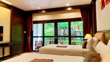 Grand Deluxe Room with Balcony