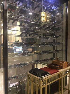 Pariskuntien ruokailu