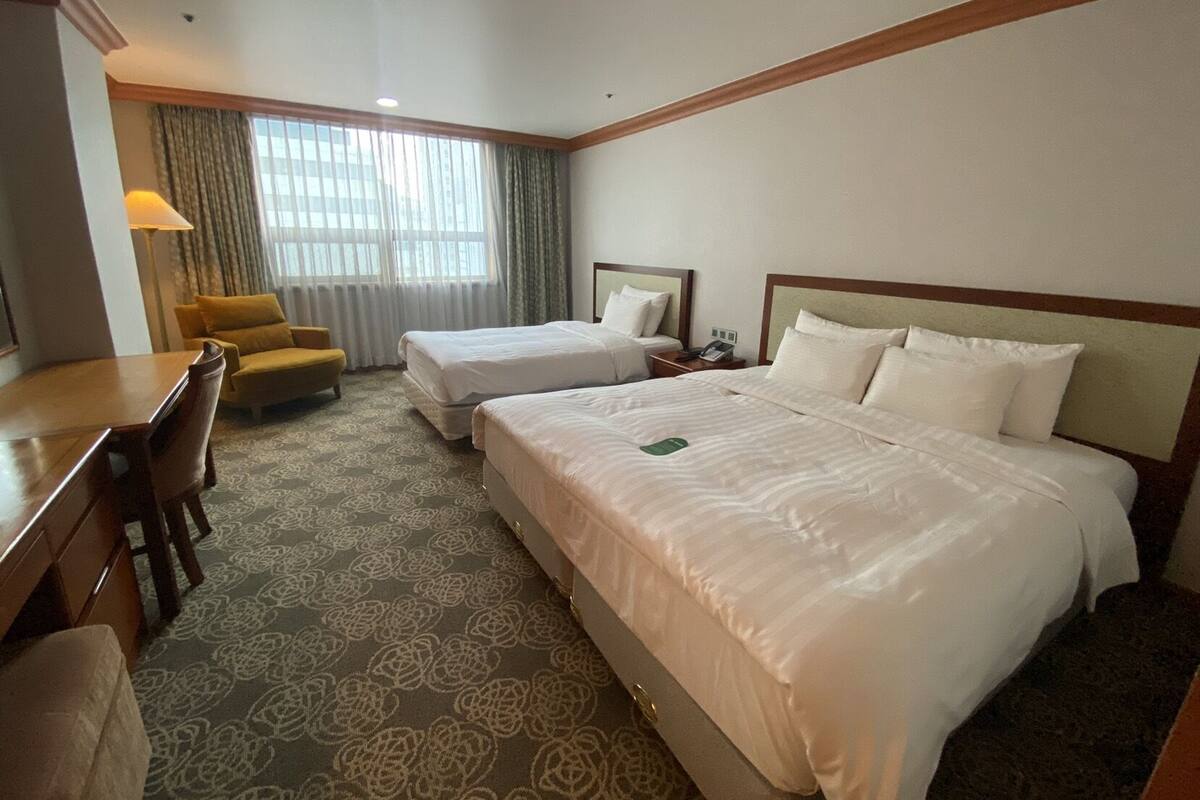 家庭客房 (Deluxe, Free Sauna&Fitness Available) | 高級寢具、書桌、遮光布/窗簾、熨斗/熨衣板