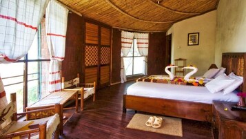 Camas plegables/adicionales y ropa de cama 