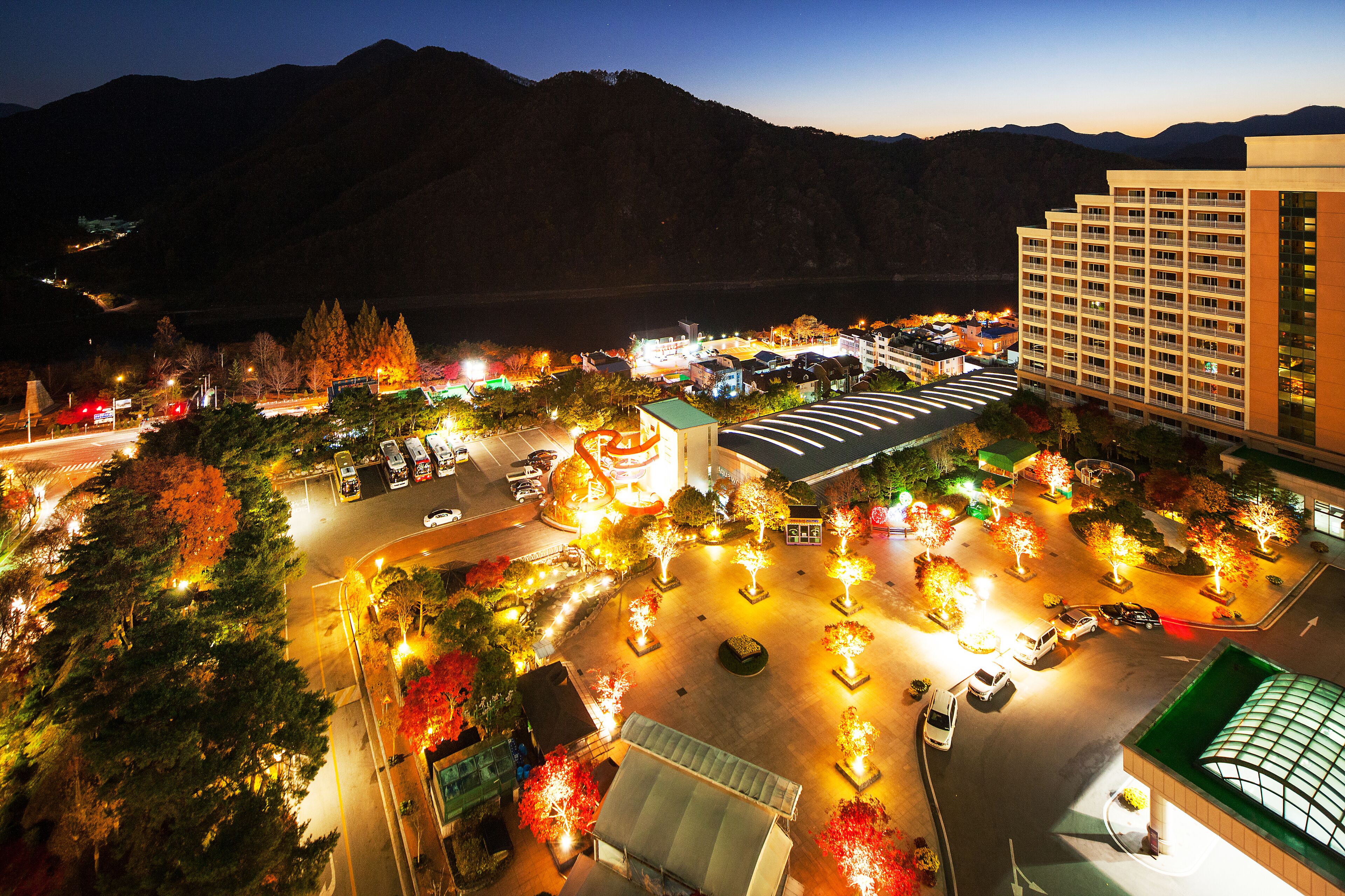 Front of property - evening/night