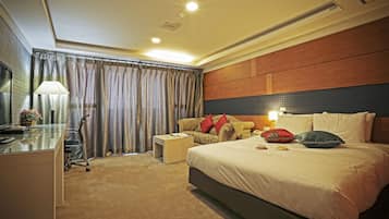 Standard Double Room | Free WiFi, bed sheets