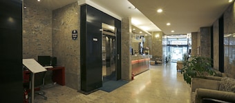 เมโทร ทัวริสต์ โฮเทล