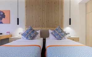Quarto casal luxo, 1 cama Queen, vista para a cidade | Roupas de cama premium