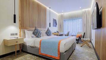 Quarto casal luxo, 1 cama Queen, vista para a cidade | Roupas de cama premium