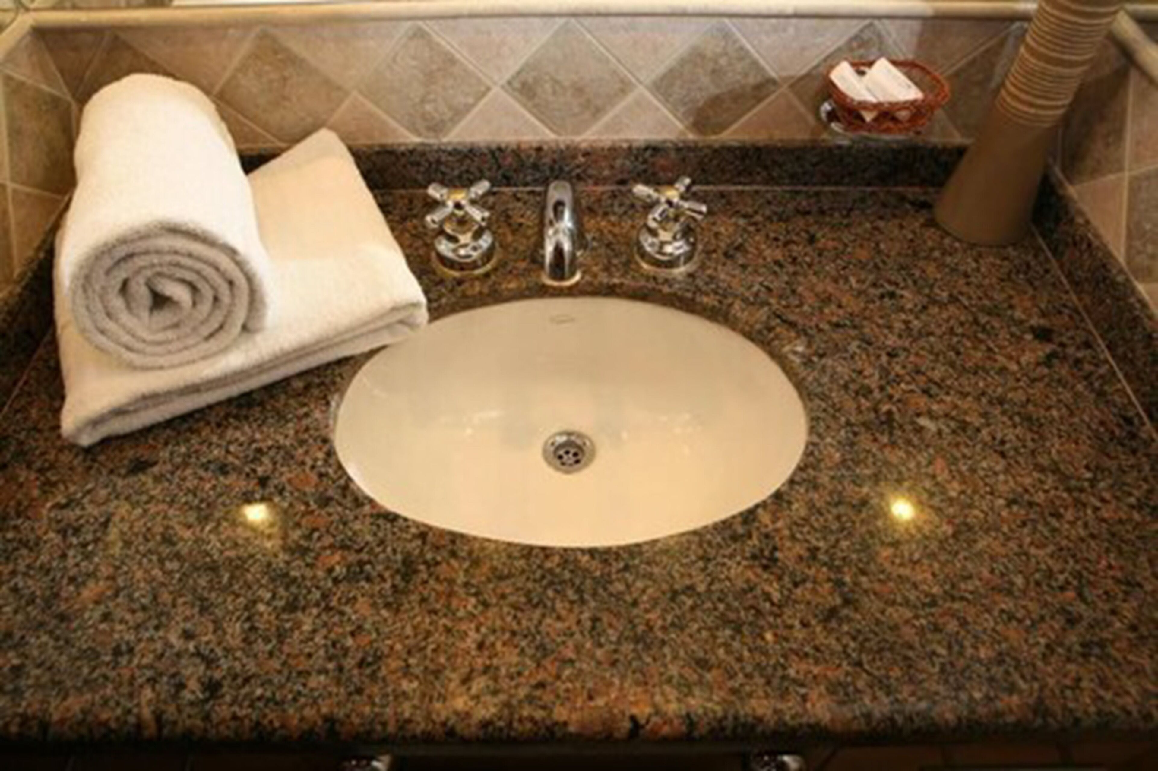 shower, rainfall showerhead, hair dryer, bidet