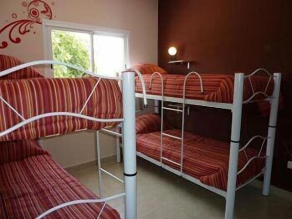 Standard Shared Dormitory, Mixed Dorm, Private Bathroom (6) | 1 bedroom, free WiFi