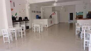 Coin salon dans le hall