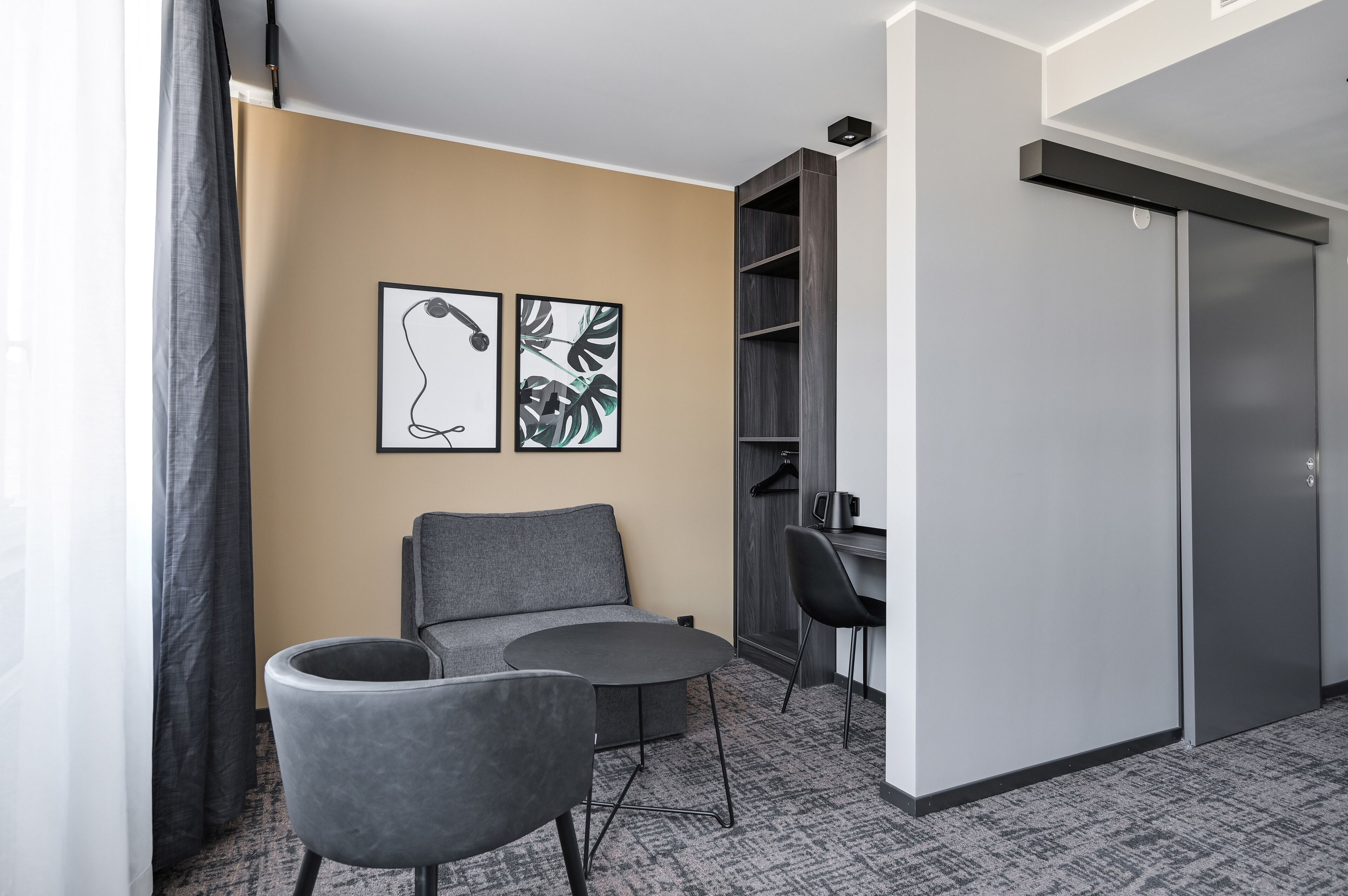 twin room | 1 bedroom, down duvets, pillow-top beds, individually furnished