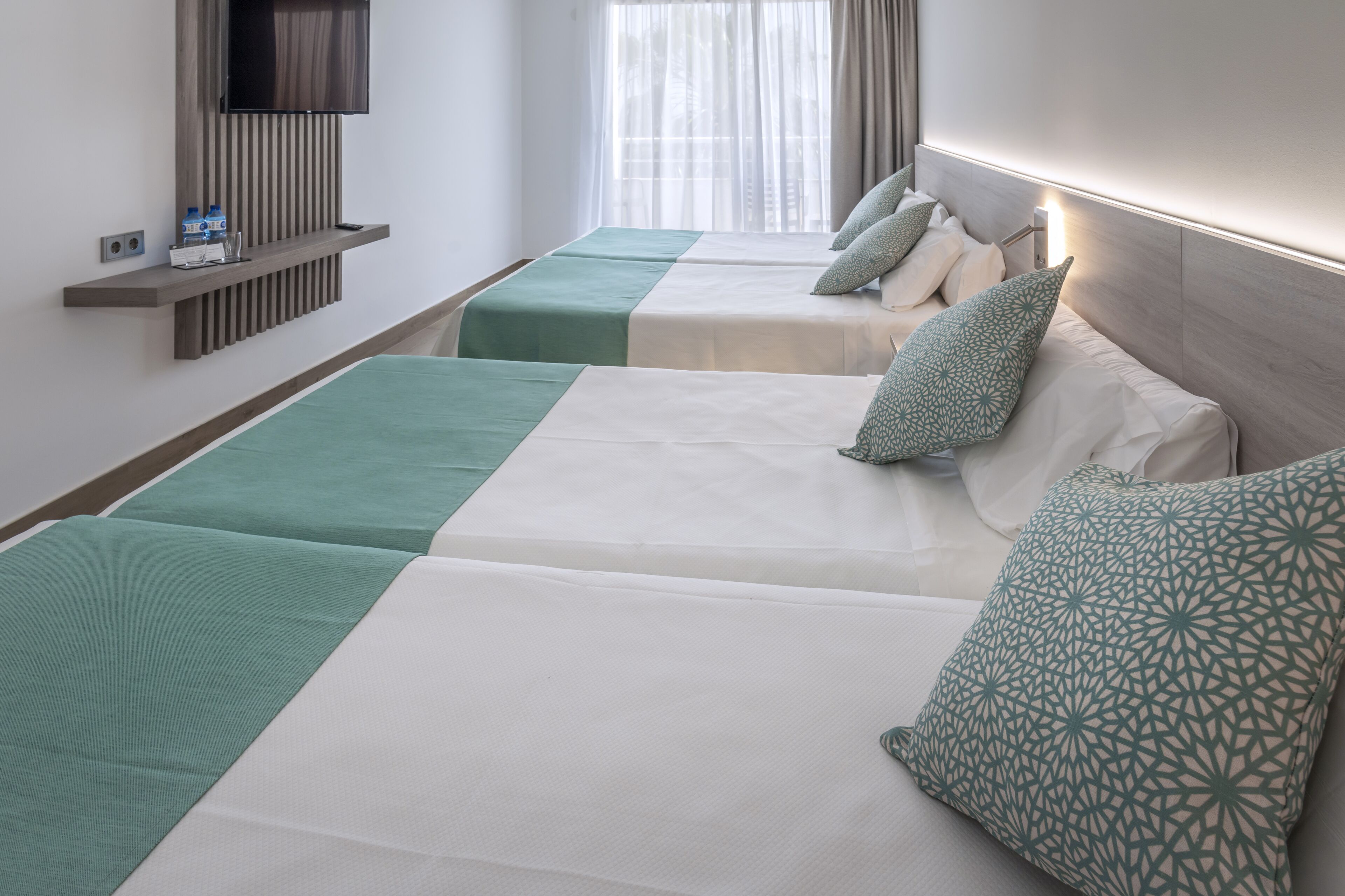 in-room safe, desk, free wifi, bed sheets