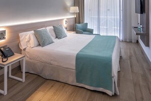 Caja de seguridad en la habitación, escritorio y wifi gratis 