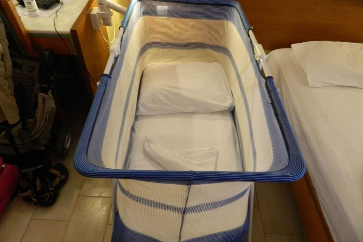 in-room safe, free wifi, bed sheets