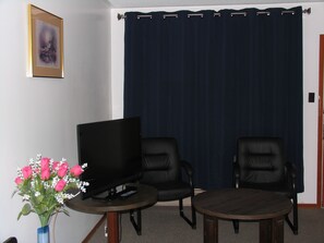 Room amenity - Seven Oakes Motel (Kingston)