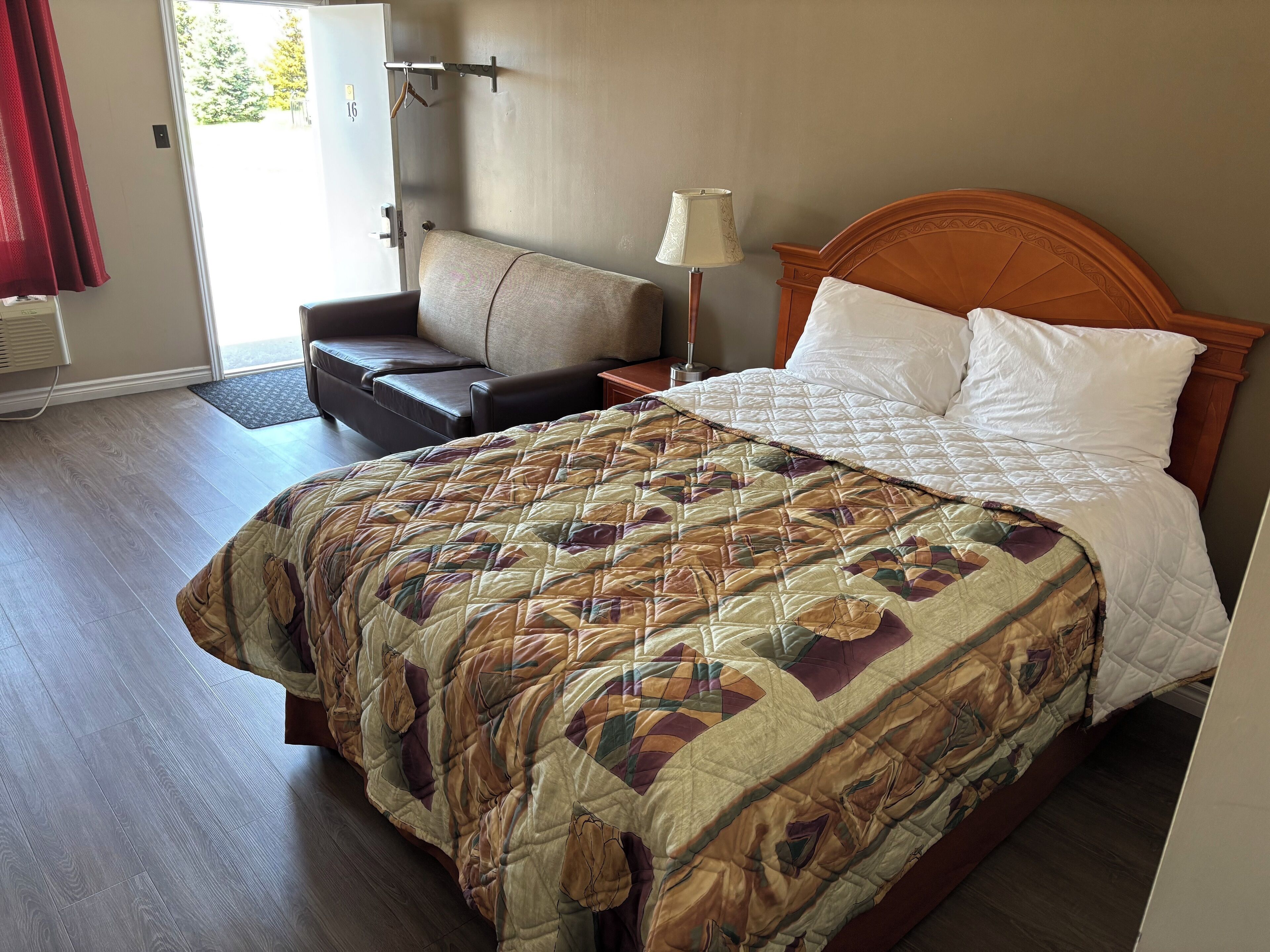 Foto - Seven Oakes Motel