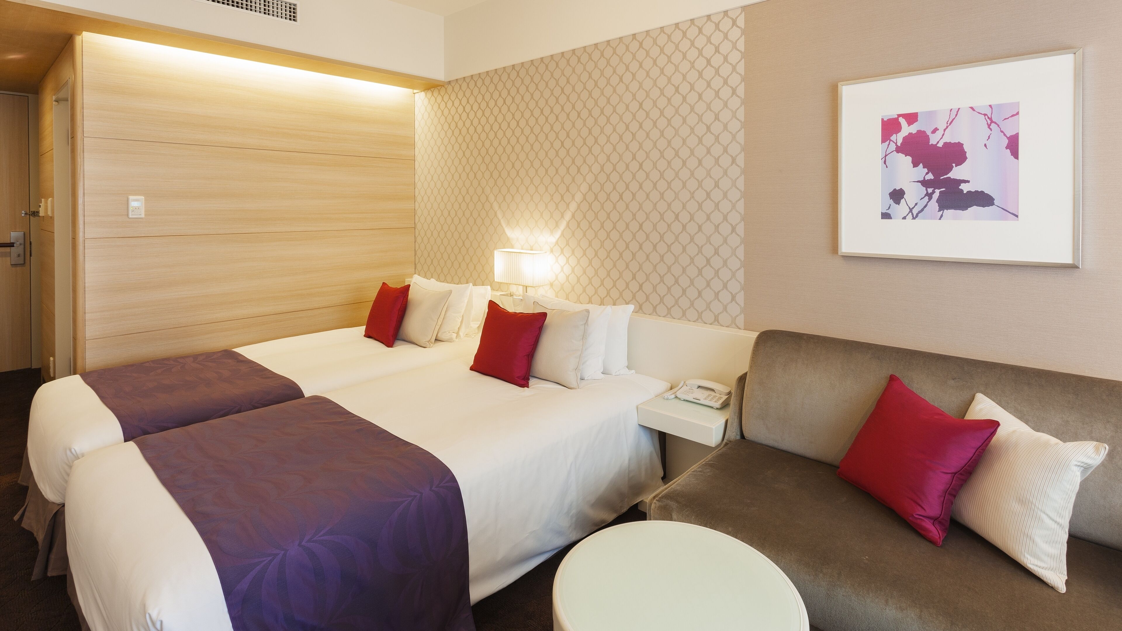 Standard Twin Room Single Use Non Smoking (22sqm) | Down duvets, desk, laptop workspace, blackout curtains