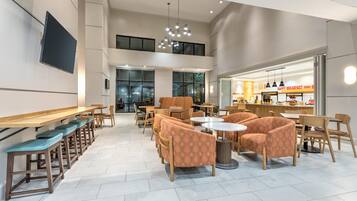 Desayuno continental incluido todos los días