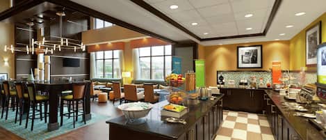 Free daily continental breakfast