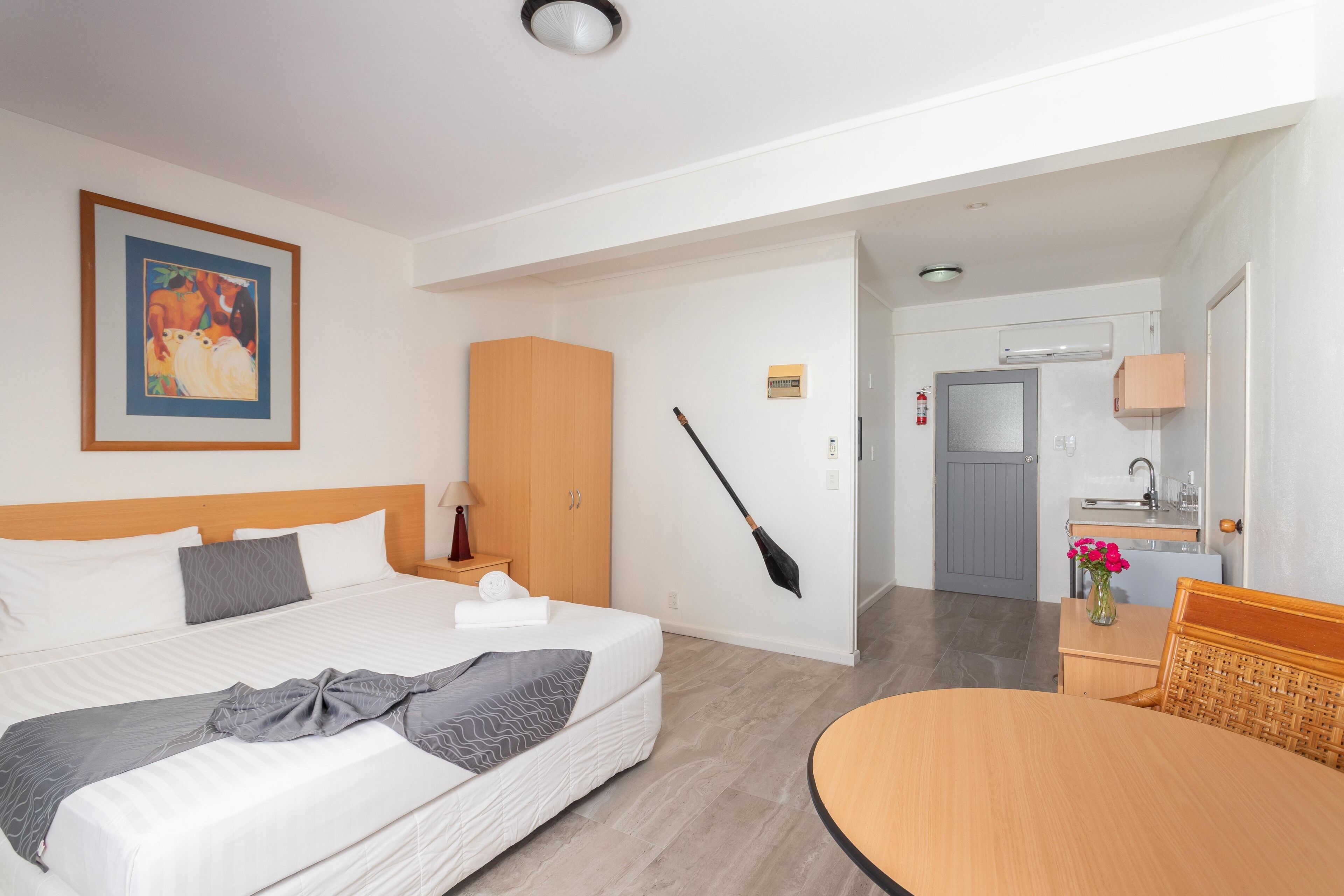 studio, beachfront | in-room safe, desk, iron/ironing board, bed sheets
