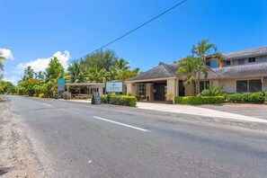 Fachada de la propiedad