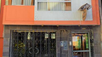 EntrĂ©e de lâhĂ©bergement