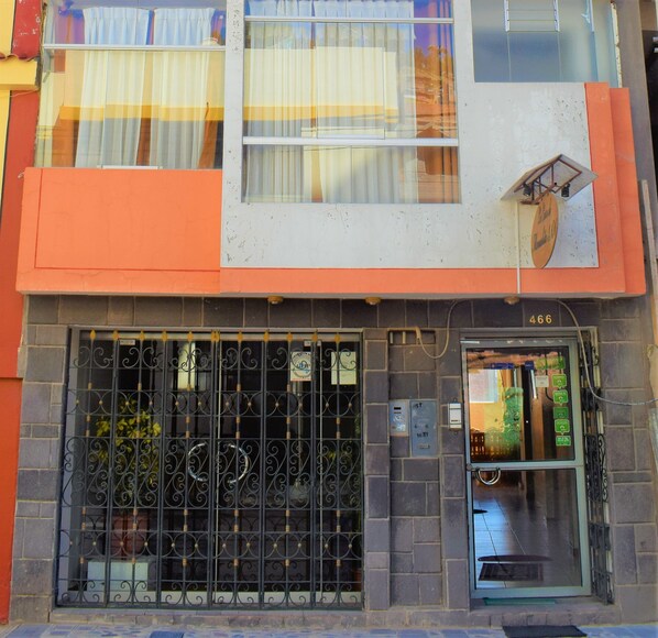 Entrée de l’hébergement